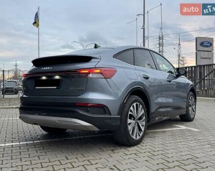Синій Ауді Q4 e-tron, об'ємом двигуна 0 л та пробігом 38 тис. км за 33900 $, фото 5 на Automoto.ua