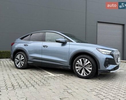 Синій Ауді Q4 e-tron, об'ємом двигуна 0 л та пробігом 38 тис. км за 33900 $, фото 3 на Automoto.ua