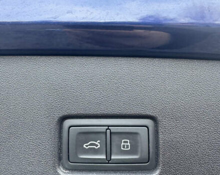 Синий Ауди Q4 e-tron, объемом двигателя 0 л и пробегом 76 тыс. км за 26800 $, фото 21 на Automoto.ua