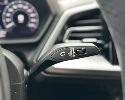 Синий Ауди Q4 e-tron, объемом двигателя 0 л и пробегом 12 тыс. км за 32000 $, фото 65 на Automoto.ua