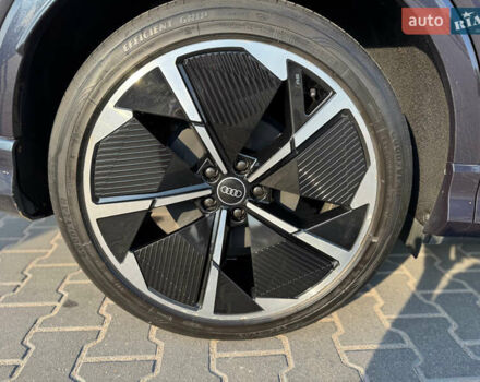 Синий Ауди Q4 e-tron, объемом двигателя 0 л и пробегом 27 тыс. км за 37999 $, фото 23 на Automoto.ua