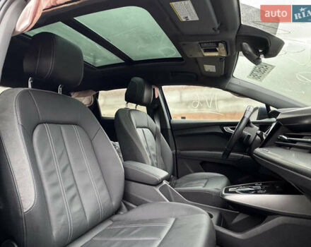 Синий Ауди Q4 e-tron, объемом двигателя 0 л и пробегом 44 тыс. км за 16000 $, фото 9 на Automoto.ua