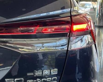 Синий Ауди Q4 e-tron, объемом двигателя 0 л и пробегом 23 тыс. км за 31500 $, фото 7 на Automoto.ua