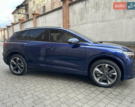 Синий Ауди Q4 e-tron, объемом двигателя 0 л и пробегом 12 тыс. км за 32000 $, фото 4 на Automoto.ua