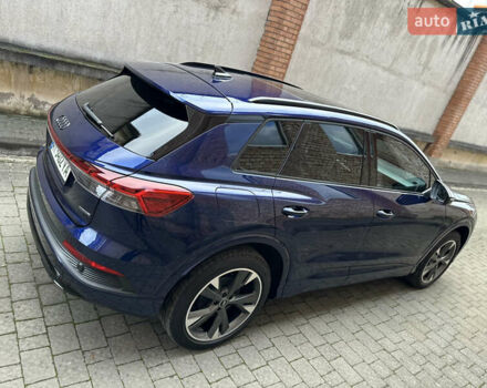 Синий Ауди Q4 e-tron, объемом двигателя 0 л и пробегом 12 тыс. км за 32000 $, фото 23 на Automoto.ua