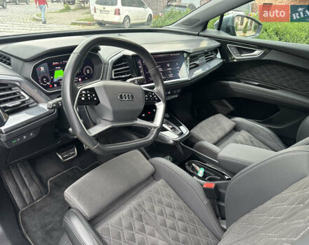 Синий Ауди Q4 e-tron, объемом двигателя 0 л и пробегом 17 тыс. км за 34900 $, фото 9 на Automoto.ua