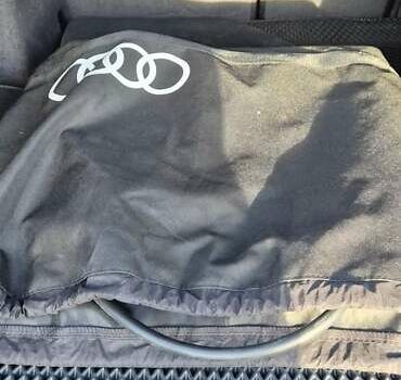 Синий Ауди Q4 e-tron, объемом двигателя 0 л и пробегом 29 тыс. км за 33400 $, фото 20 на Automoto.ua