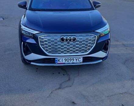 Синий Ауди Q4 e-tron, объемом двигателя 0 л и пробегом 10 тыс. км за 36000 $, фото 1 на Automoto.ua