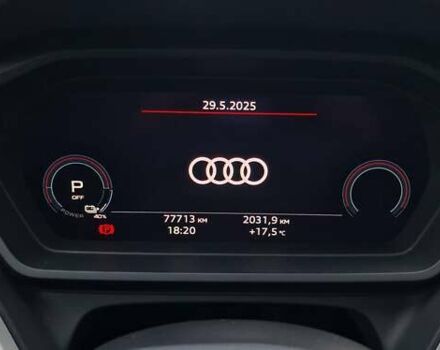 Синий Ауди Q4 e-tron, объемом двигателя 0 л и пробегом 77 тыс. км за 27999 $, фото 122 на Automoto.ua