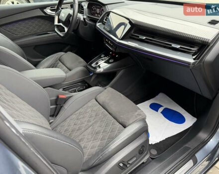 Синий Ауди Q4 e-tron, объемом двигателя 0 л и пробегом 18 тыс. км за 33000 $, фото 10 на Automoto.ua