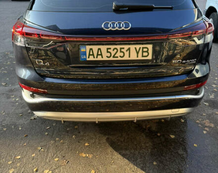 Ауди Q4 e-tron 2023 в Киеве на Automoto.ua Синий Ауди Q4 e-tron, объемом двигателя 0 л и пробегом 27 тыс. км за 42500 $, фото 4 на Automoto.ua