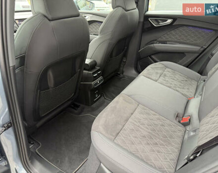 Синий Ауди Q4 e-tron, объемом двигателя 0 л и пробегом 18 тыс. км за 33000 $, фото 9 на Automoto.ua