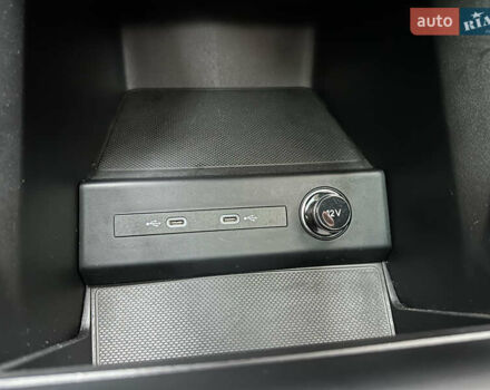 Синий Ауди Q4 e-tron, объемом двигателя 0 л и пробегом 12 тыс. км за 32000 $, фото 59 на Automoto.ua