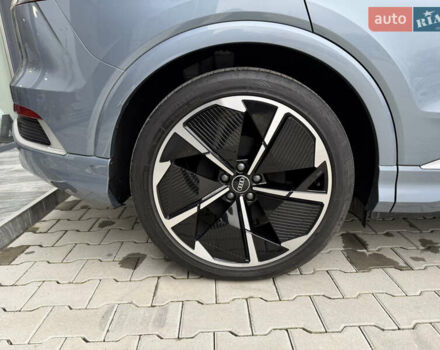 Синий Ауди Q4 e-tron, объемом двигателя 0 л и пробегом 18 тыс. км за 33000 $, фото 14 на Automoto.ua