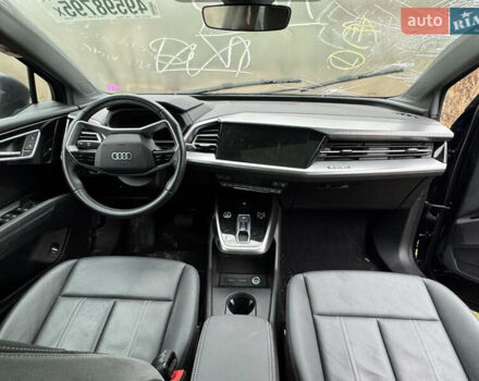 Синий Ауди Q4 e-tron, объемом двигателя 0 л и пробегом 44 тыс. км за 16000 $, фото 8 на Automoto.ua