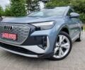 Синий Ауди Q4 e-tron, объемом двигателя 0 л и пробегом 77 тыс. км за 27999 $, фото 1 на Automoto.ua