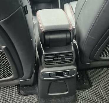 Синий Ауди Q4 e-tron, объемом двигателя 0 л и пробегом 29 тыс. км за 33400 $, фото 35 на Automoto.ua