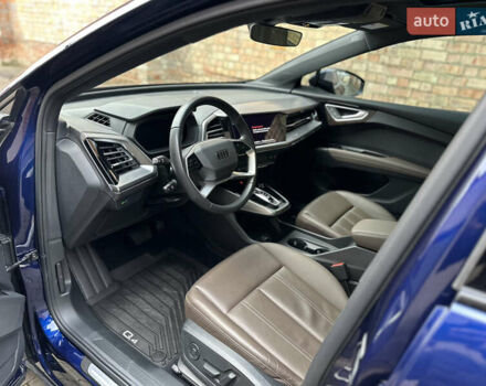 Синий Ауди Q4 e-tron, объемом двигателя 0 л и пробегом 12 тыс. км за 32000 $, фото 28 на Automoto.ua