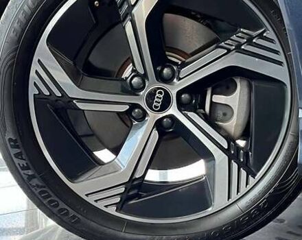 Синий Ауди Q4 e-tron, объемом двигателя 0 л и пробегом 23 тыс. км за 31500 $, фото 10 на Automoto.ua