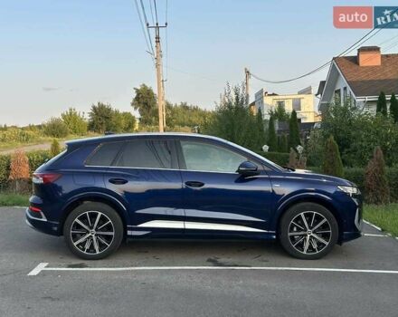 Синий Ауди Q4 e-tron, объемом двигателя 0 л и пробегом 13 тыс. км за 37300 $, фото 4 на Automoto.ua