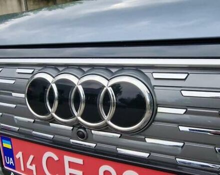 Синий Ауди Q4 e-tron, объемом двигателя 0 л и пробегом 77 тыс. км за 27999 $, фото 67 на Automoto.ua