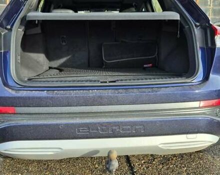 Синий Ауди Q4 e-tron, объемом двигателя 0 л и пробегом 29 тыс. км за 33400 $, фото 7 на Automoto.ua