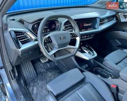 Синий Ауди Q4 e-tron, объемом двигателя 0 л и пробегом 10 тыс. км за 27900 $, фото 11 на Automoto.ua