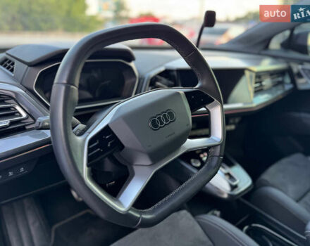Синий Ауди Q4 e-tron, объемом двигателя 0 л и пробегом 27 тыс. км за 37999 $, фото 21 на Automoto.ua
