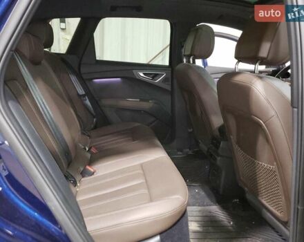 Синий Ауди Q4 e-tron, объемом двигателя 0 л и пробегом 17 тыс. км за 15000 $, фото 10 на Automoto.ua
