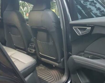 Синий Ауди Q4 e-tron, объемом двигателя 0 л и пробегом 16 тыс. км за 31300 $, фото 8 на Automoto.ua