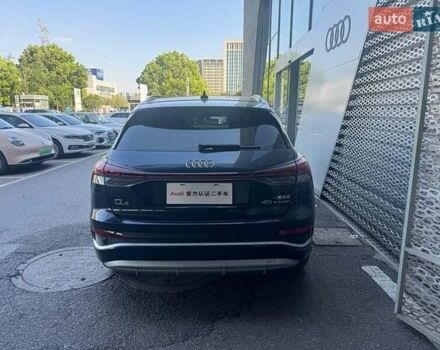 Синий Ауди Q4 e-tron, объемом двигателя 0 л и пробегом 12 тыс. км за 28500 $, фото 4 на Automoto.ua