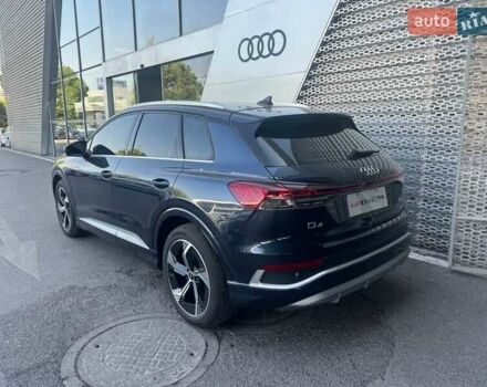 Синий Ауди Q4 e-tron, объемом двигателя 0 л и пробегом 12 тыс. км за 28500 $, фото 3 на Automoto.ua