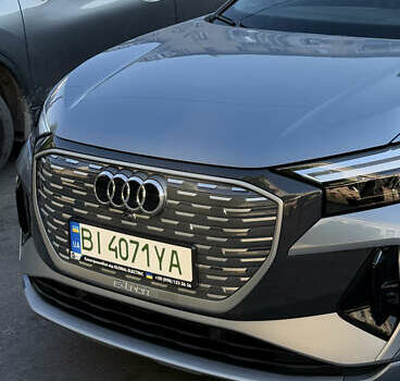Синий Ауди Q4 e-tron, объемом двигателя 0 л и пробегом 10 тыс. км за 30500 $, фото 1 на Automoto.ua
