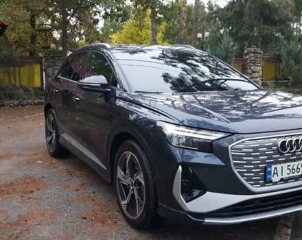 Синий Ауди Q4 e-tron, объемом двигателя 0 л и пробегом 16 тыс. км за 31300 $, фото 3 на Automoto.ua