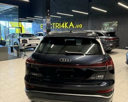 Синий Ауди Q4 e-tron, объемом двигателя 0 л и пробегом 1 тыс. км за 34000 $, фото 3 на Automoto.ua
