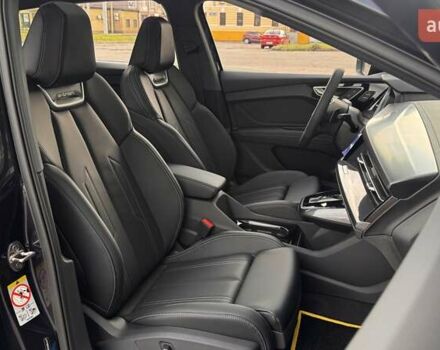 Синий Ауди Q4 e-tron, объемом двигателя 0 л и пробегом 1 тыс. км за 34000 $, фото 14 на Automoto.ua