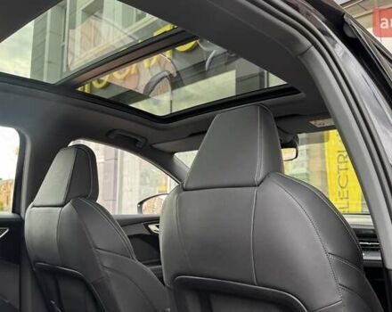 Синий Ауди Q4 e-tron, объемом двигателя 0 л и пробегом 1 тыс. км за 34000 $, фото 12 на Automoto.ua