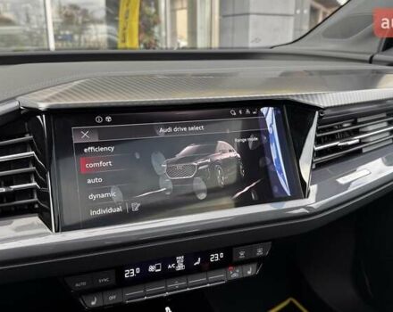 Синий Ауди Q4 e-tron, объемом двигателя 0 л и пробегом 1 тыс. км за 34000 $, фото 26 на Automoto.ua