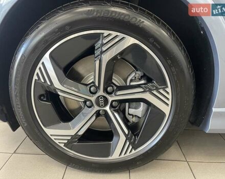 Синий Ауди Q4 e-tron, объемом двигателя 0 л и пробегом 1 тыс. км за 32600 $, фото 9 на Automoto.ua