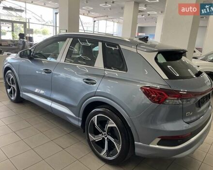 Синий Ауди Q4 e-tron, объемом двигателя 0 л и пробегом 1 тыс. км за 32600 $, фото 4 на Automoto.ua