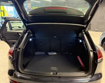 Синий Ауди Q4 e-tron, объемом двигателя 0 л и пробегом 1 тыс. км за 34000 $, фото 9 на Automoto.ua