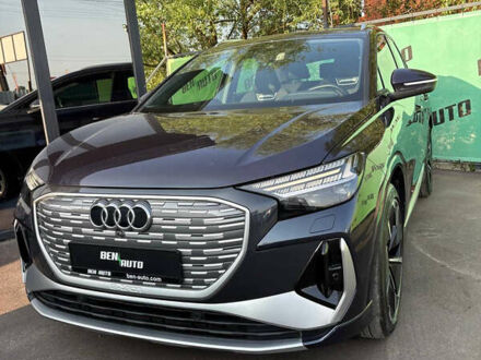 Ауди Q4 e-tron 2024 в Киеве на Automoto.ua Синий Ауди Q4 e-tron, объемом двигателя 0 л и пробегом 10 тыс. км за 33999 $, фото 1 на Automoto.ua