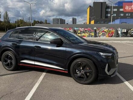 Синій Ауді Q4 e-tron, об'ємом двигуна 0 л та пробігом 12 тис. км за 29900 $, фото 1 на Automoto.ua