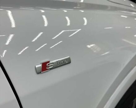 Белый Ауди Q4 Sportback e-tron, объемом двигателя 0 л и пробегом 4 тыс. км за 31789 $, фото 7 на Automoto.ua