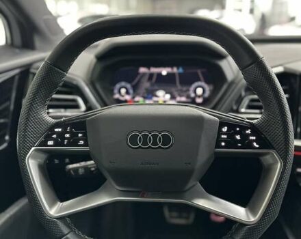 Белый Ауди Q4 Sportback e-tron, объемом двигателя 0 л и пробегом 4 тыс. км за 31789 $, фото 18 на Automoto.ua