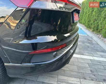 Черный Ауди Q4 Sportback e-tron, объемом двигателя 0 л и пробегом 70 тыс. км за 32000 $, фото 30 на Automoto.ua