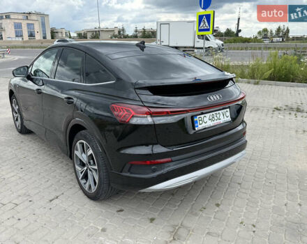 Черный Ауди Q4 Sportback e-tron, объемом двигателя 0 л и пробегом 22 тыс. км за 26666 $, фото 2 на Automoto.ua