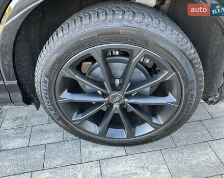 Черный Ауди Q4 Sportback e-tron, объемом двигателя 0 л и пробегом 70 тыс. км за 32000 $, фото 28 на Automoto.ua
