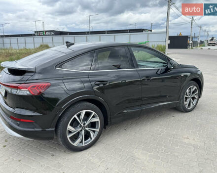 Черный Ауди Q4 Sportback e-tron, объемом двигателя 0 л и пробегом 22 тыс. км за 26666 $, фото 4 на Automoto.ua