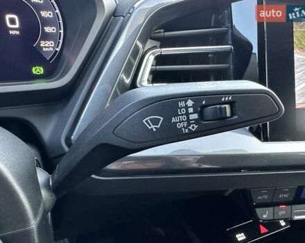 Черный Ауди Q4 Sportback e-tron, объемом двигателя 0 л и пробегом 70 тыс. км за 32000 $, фото 84 на Automoto.ua